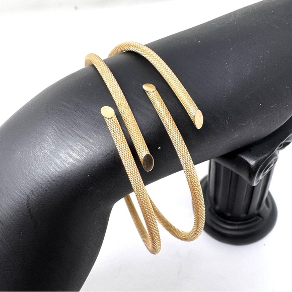 14K textured yellow gold hinged bypass bangle bracelets set of 2 made Italy